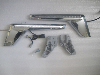 Планки фар Land Cruiser 200 2016 +, с диодным повтором.