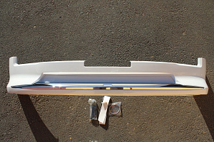 Тюнинг для Губа передняя Land Cruiser 200 2008 - 2011 Modellista , дизайн 2015 , белый перламутр (070)