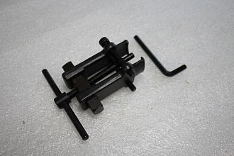 Съёмник 2-х лапый со стопором 1″ (25мм.)