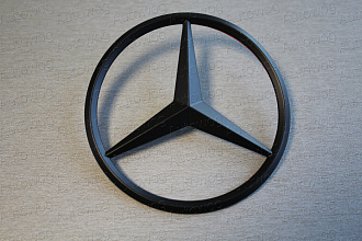 Эмблема Mercedes W205 на багажник , чёрная 