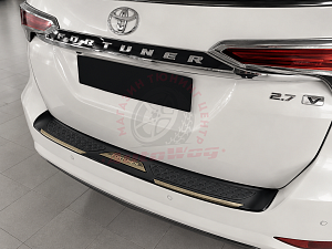 Тюнинг для Накладка Fortuner 2016 - 2022 на верх заднего бампера 