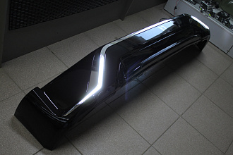 Губа передняя Land Cruiser 200 2016 +, Executive Black с ходовыми огнями, черная