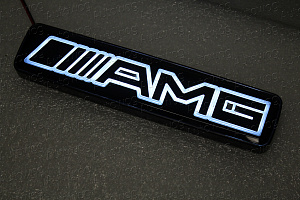 Надпись AMG светящаяся 
