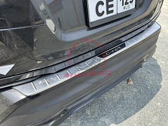 Накладка C-HR на верх заднего бампера , хром 