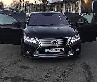 Бампер передний + решетка Camry V40 2009 - 2011 дизайн Lexus