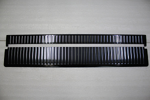 Тюнинг для Накладки Land Cruiser 200 в багажник , тёмный хром 