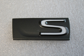 Эмблема S Lexus LX 570 2012-2015г. Sport Luxury