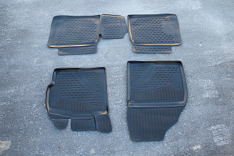 Коврики в салон Prius 30 , Правый руль Novline ( полиуретан ) 