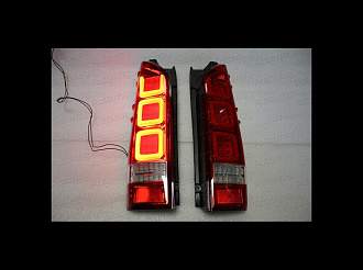 Стопы Hiace 200 , красные 