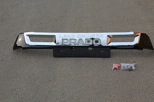 Тюнинг для Накладка Prado 150 2018 +, на бампер передний , чёрная , с подсветкой 