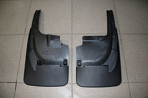 Тюнинг для Брызговики задние Land Cruiser 200 2016 +, Executive  под обвес 