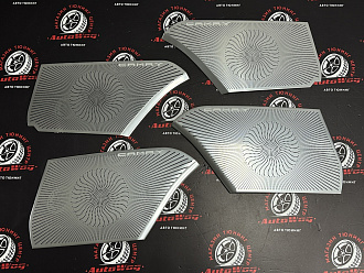 Накладки Camry V70 , на динамики дверей ,  хром 