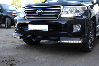 Губа передняя Land Cruiser 200 2012 - 2014 Platinum Edition с диодами, черная 
