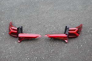 Тюнинг для Стопы Fortuner 2016 +, красные , дизайн Lexus , бегающий повтор, стиль 2