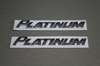 Надпись Tundra , Platinum