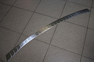 Тюнинг для Накладка Patrol Y62 2020 +, на верх заднего бампера , хром