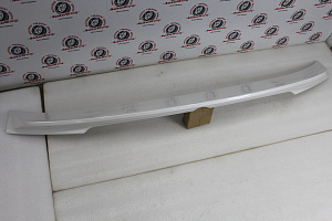 Тюнинг для Спойлер Patrol Y62 Nismo под стекло на середину двери, белый перламутр