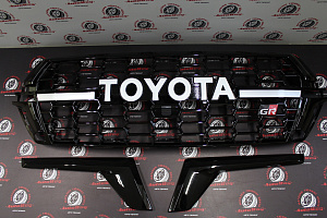 Тюнинг для Решетка Land Cruiser 200 2016 +, дизайн LC 300 GR, чёрная