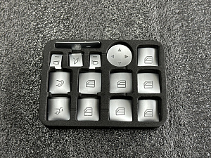 Тюнинг для Накладки Mercedes на кнопки подъёмника , стиль 1