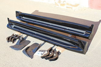 Пороги Land Cruiser 200 2014 +, черные 202 , дизайн LX с боковой подсветкой 