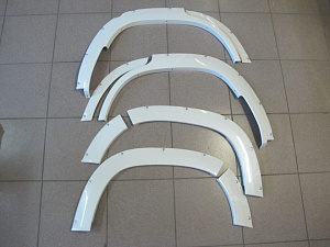 Тюнинг для Фендера Land Cruiser 200 2016 +, белый перламутр