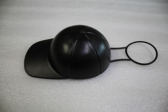 Кепка на фаркоп черная