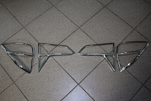 Тюнинг для Накладки Vezel на стопы , хром