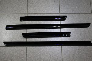 Тюнинг для Молдинги дверей Land Cruiser 200 дизайн 2016 +, чёрные