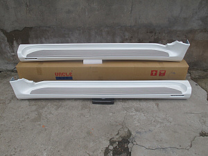 Тюнинг для Пороги Prado 120 белый перламутр, площадка белая