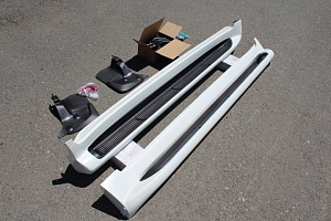 Тюнинг для Пороги Land Cruiser 200 2014 +, белый перламутр, дизайн LX с боковой подсветкой