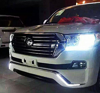 Губа передняя Land Cruiser 200 2016 +, Executive White с ходовыми огнями, белый перламутр