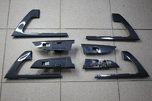 Тюнинг для Накладки Land Cruiser 200 в двери , дизайн 2016 , карбон