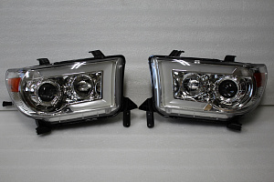 Тюнинг для Фары Tundra 2007 +, белые , с бегающим повтором