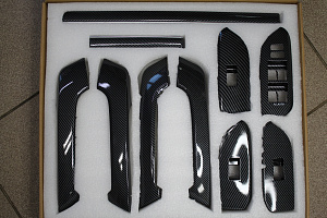 Тюнинг для Накладки Prado 150 в двери , дизайн 2018 , карбон