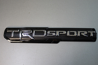Надпись TRD SPORT