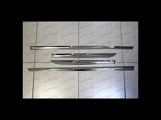 Молдинги Aqua на низ дверей  