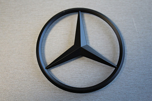 Тюнинг для Эмблема Mercedes W222 на багажник , чёрная 
