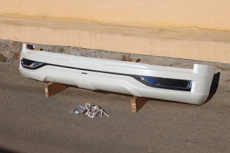 Губа передняя Land Cruiser 200 2016 +, Modellista белый перламутр