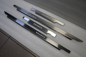 Тюнинг для Накладки G-class W463 на пороги дверей со светящейся надписью , хром 