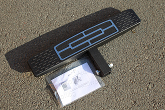 Подножка задняя под фаркоп , стиль 1