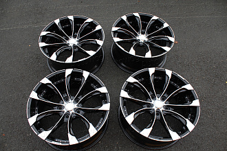 Диски на Land Cruiser 200 / LX 570 / Tundra WALD JARRET (22")