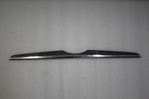 Тюнинг для Накладка Prius 40 / Prius A , на заднюю дверь под эмблему , короткая 