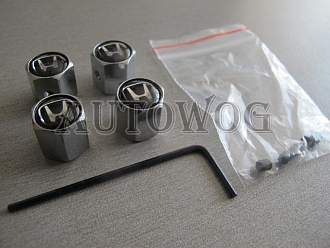 Колпачки на ниппеля Honda под шестигранник, черные