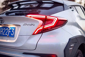 Тюнинг для Стопы C-HR красные , диодные 