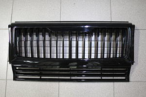 Тюнинг для Решетка Mercedes G-class W463 / G63 дизайн Maybach полностью чёрная