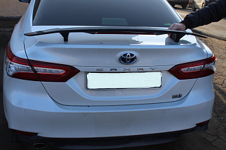 Спойлер Camry V70 на багажник дизайн KenStyle , чёрный со стопом