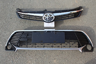 Решетки Camry V55 2015 +, дизайн 2017 EXCLUSIVE ( комплект 2 штуки )