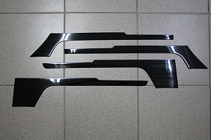 Тюнинг для Накладки Land Cruiser 200 на обшивку дверей , сталь , тёмный хром