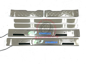 Тюнинг для Накладки FJ Cruiser в салон и багажник 