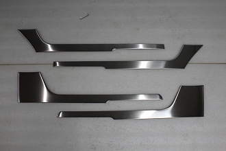 Накладки Land Cruiser 200 на обшивку дверей , сталь , хром